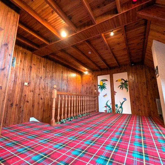   CHAUVET IMMOBILIER : Maison / Villa | PERREUX (42120) | 181 m2 | 279 000 € 