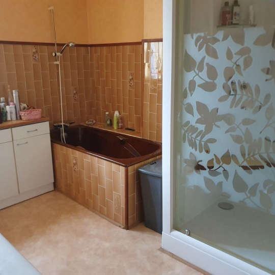   CHAUVET IMMOBILIER : Immeuble | SAINT-JUST-LA-PENDUE (42540) | 300 m2 | 139 000 € 