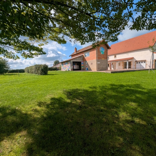   CHAUVET IMMOBILIER : Domaines / Propriétés | MELAY (71340) | 140 m2 | 199 900 € 