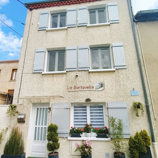  CHAUVET IMMOBILIER : Appartement | CREMEAUX (42260) | 61.00m2 | 58 000 € 