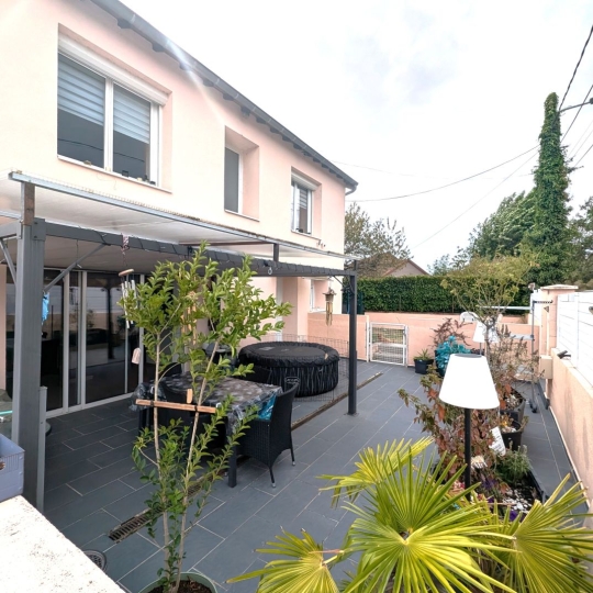  CHAUVET IMMOBILIER : Maison / Villa | RIORGES (42153) | 142.00m2 | 239 000 € 
