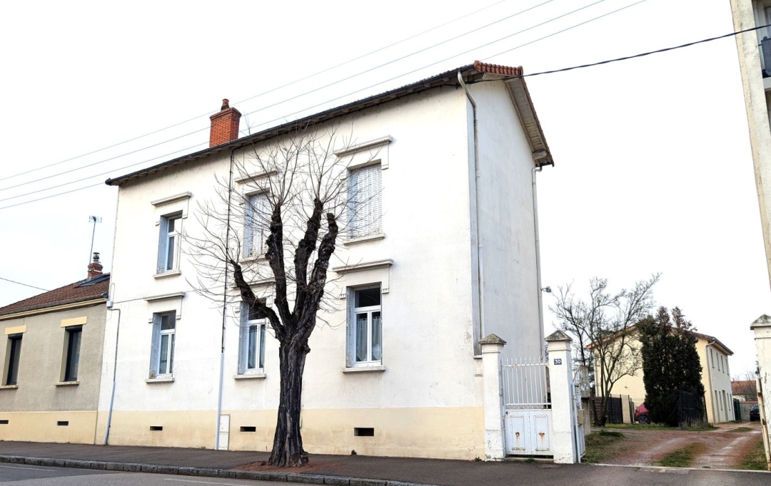  CHAUVET IMMOBILIER : Building | ROANNE (42300) | 136 m2 | 195 000 € 