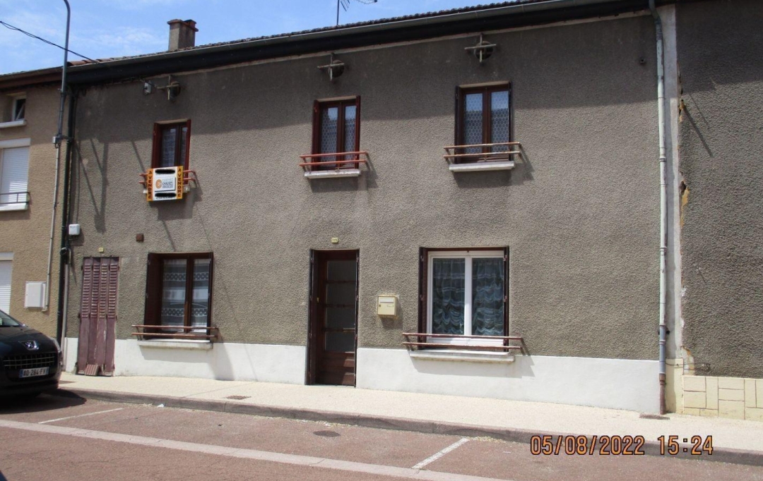  CHAUVET IMMOBILIER : Maison / Villa | SAINT-JUST-LA-PENDUE (42540) | 157 m2 | 135 000 € 