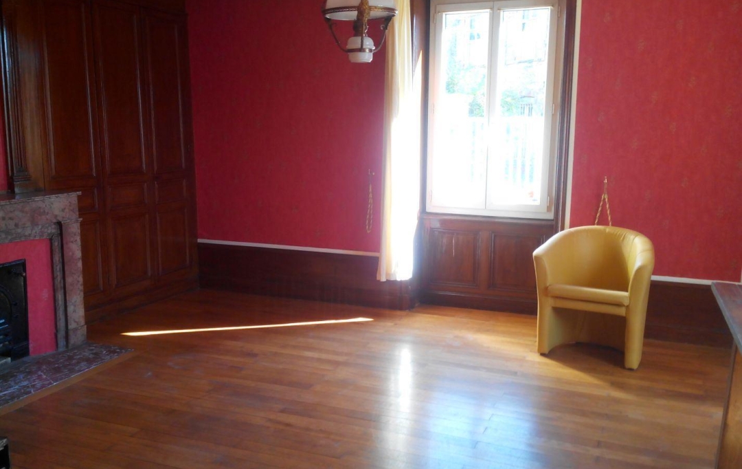  CHAUVET IMMOBILIER : Maison / Villa | JARNOSSE (42460) | 300 m2 | 219 000 € 