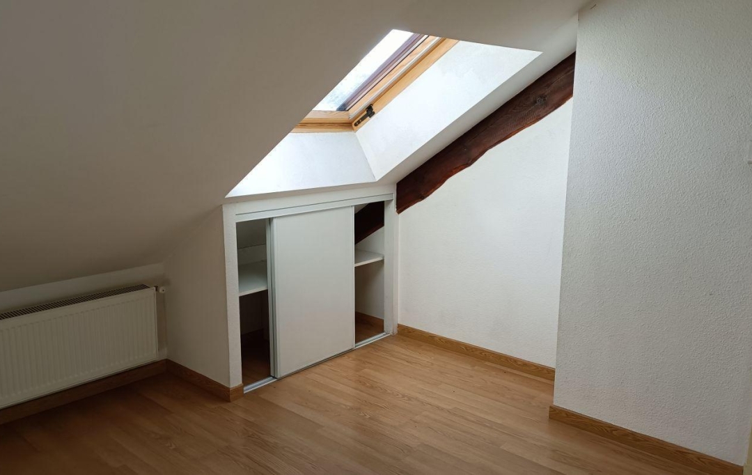  CHAUVET IMMOBILIER : Appartement | ROANNE (42300) | 74 m2 | 89 000 € 