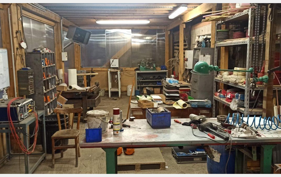  CHAUVET IMMOBILIER : Immeuble | FRAISSES (42490) | 750 m2 | 290 000 € 