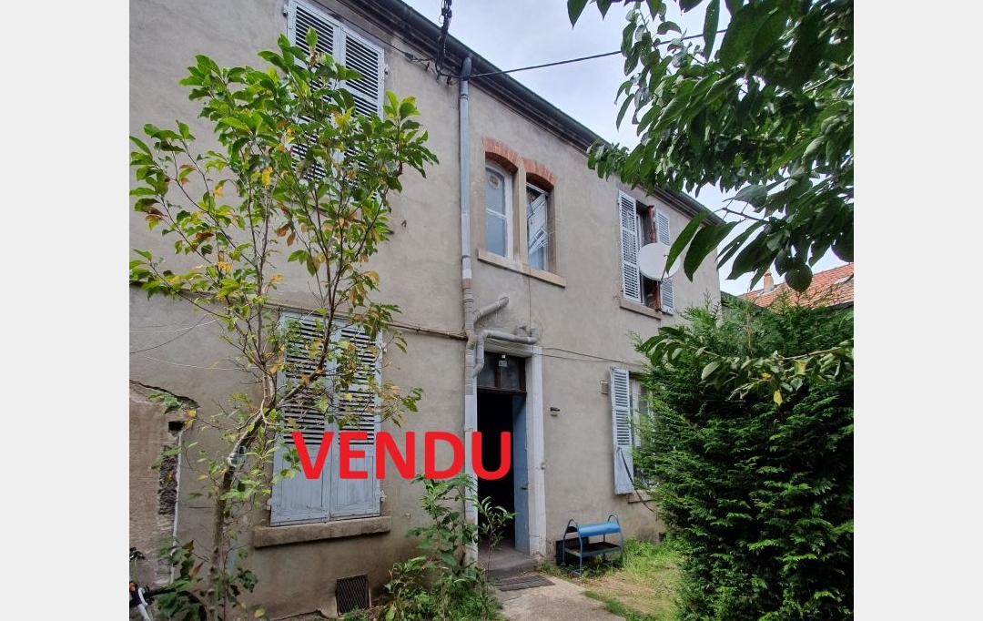  CHAUVET IMMOBILIER : Building | ROANNE (42300) | 148 m2 | 119 000 € 