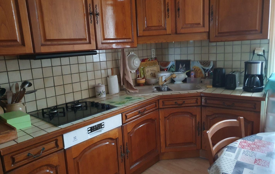  CHAUVET IMMOBILIER : Immeuble | SAINT-JUST-LA-PENDUE (42540) | 300 m2 | 139 000 € 