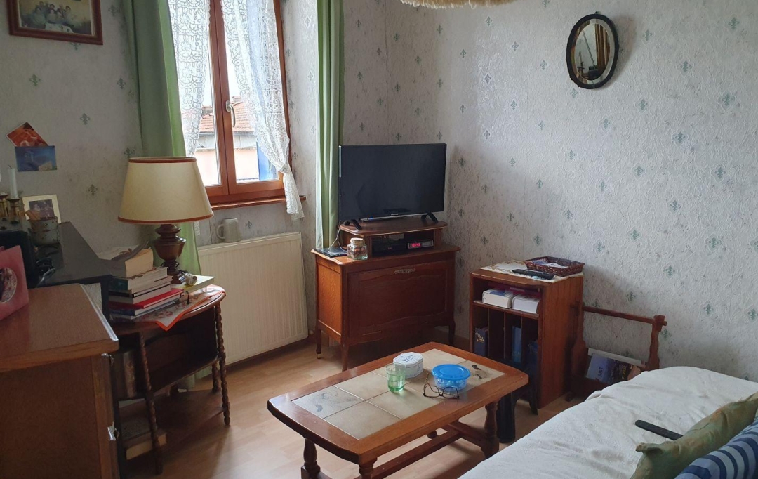  CHAUVET IMMOBILIER : Immeuble | SAINT-JUST-LA-PENDUE (42540) | 300 m2 | 139 000 € 