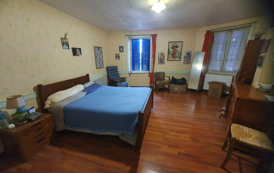  CHAUVET IMMOBILIER : Immeuble | SAINT-JUST-LA-PENDUE (42540) | 300 m2 | 139 000 € 