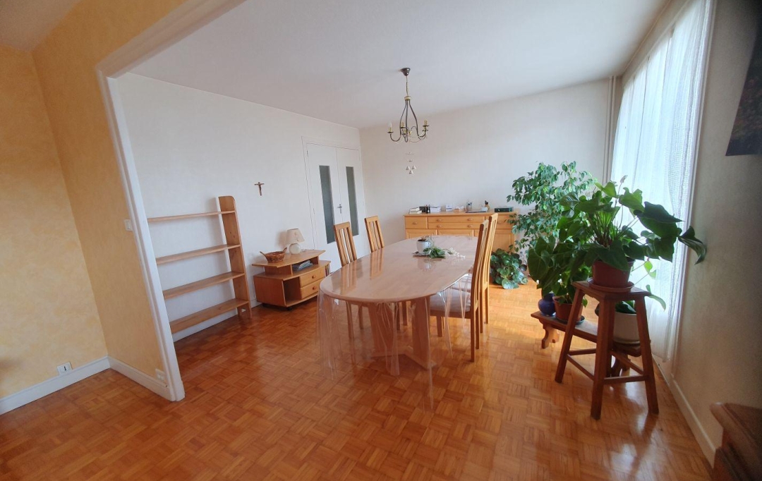  CHAUVET IMMOBILIER : Appartement | ROANNE (42300) | 72 m2 | 77 000 € 