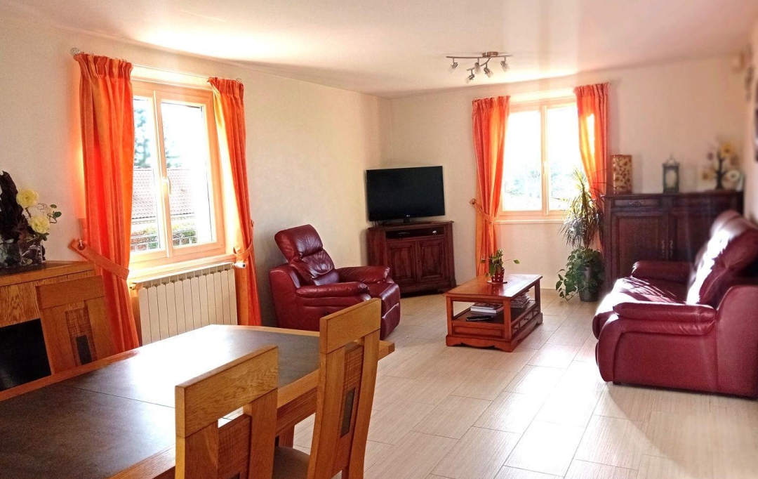  CHAUVET IMMOBILIER : House | SAINT-MAURICE-EN-GOURGOIS (42240) | 90 m2 | 279 000 € 