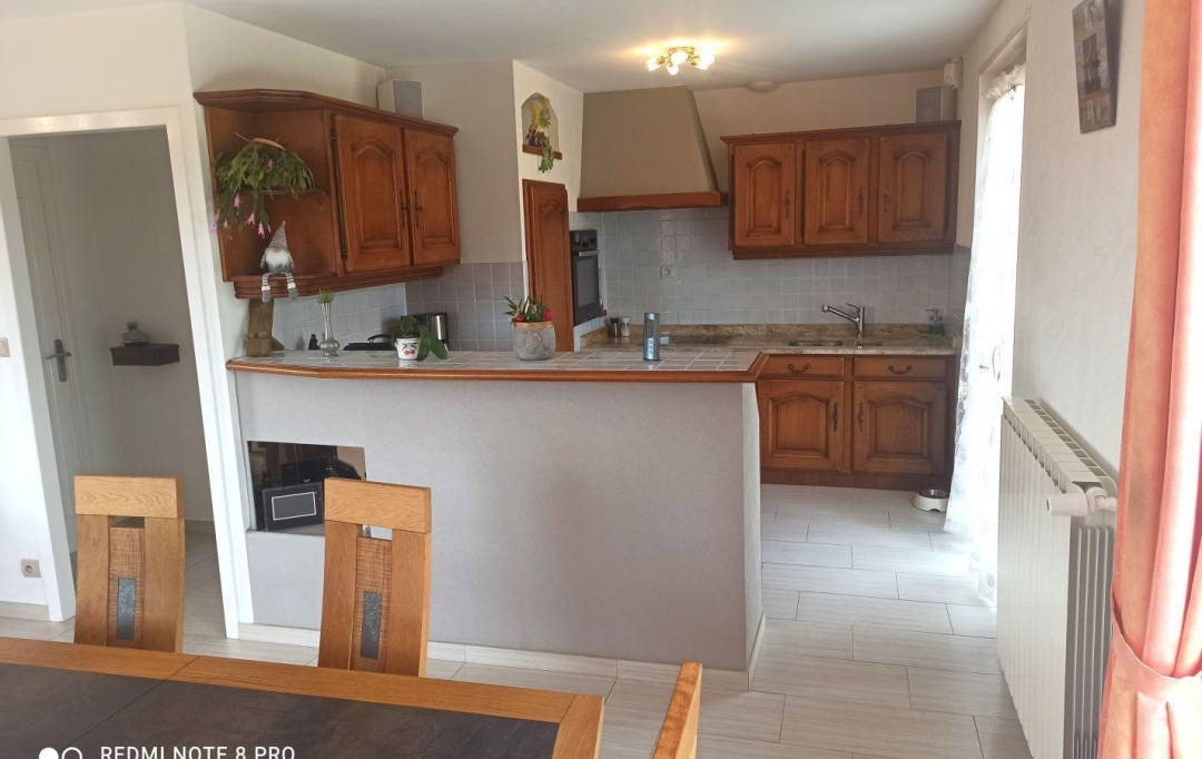  CHAUVET IMMOBILIER : House | SAINT-MAURICE-EN-GOURGOIS (42240) | 90 m2 | 279 000 € 