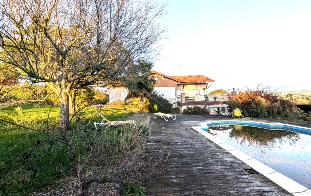  CHAUVET IMMOBILIER : House | BOYER (42460) | 156 m2 | 324 000 € 