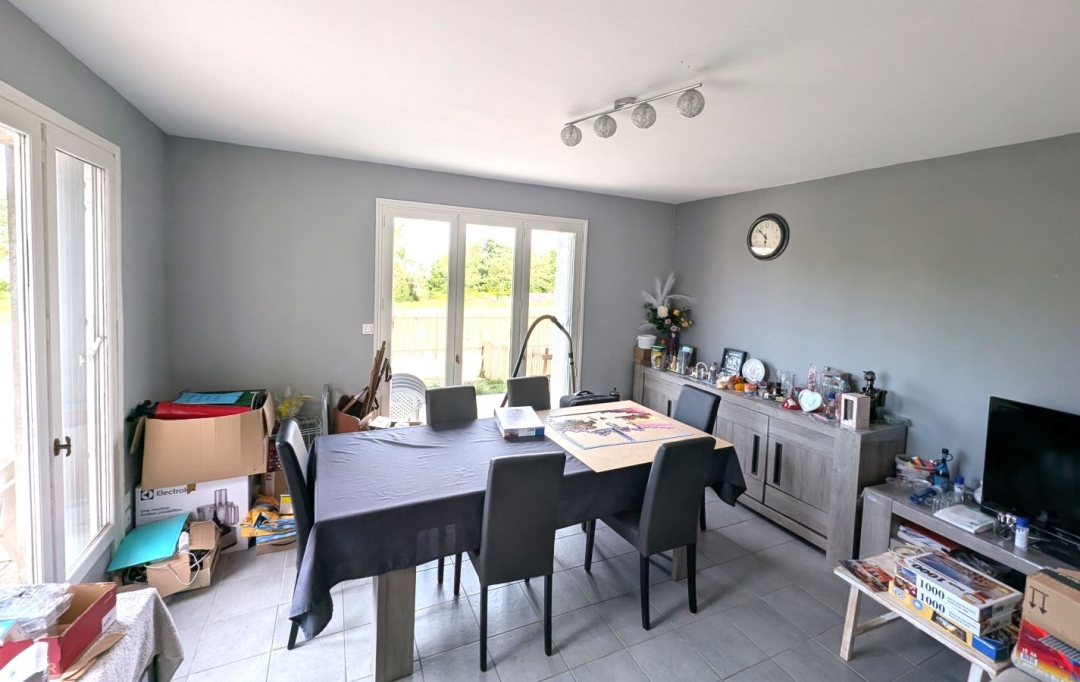  CHAUVET IMMOBILIER : Maison / Villa | RIORGES (42153) | 76 m2 | 169 000 € 