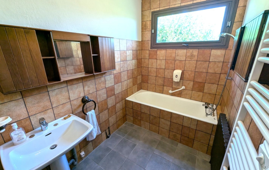 CHAUVET IMMOBILIER : Maison / Villa | LE DONJON (03130) | 80 m2 | 74 000 € 