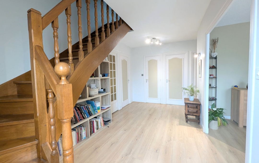  CHAUVET IMMOBILIER : Maison / Villa | POUILLY-LES-NONAINS (42155) | 128 m2 | 245 000 € 