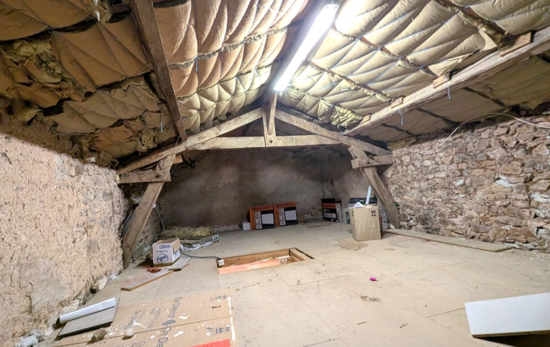  CHAUVET IMMOBILIER : Maison / Villa | SAINT-BONNET-DES-QUARTS (42310) | 96 m2 | 159 750 € 