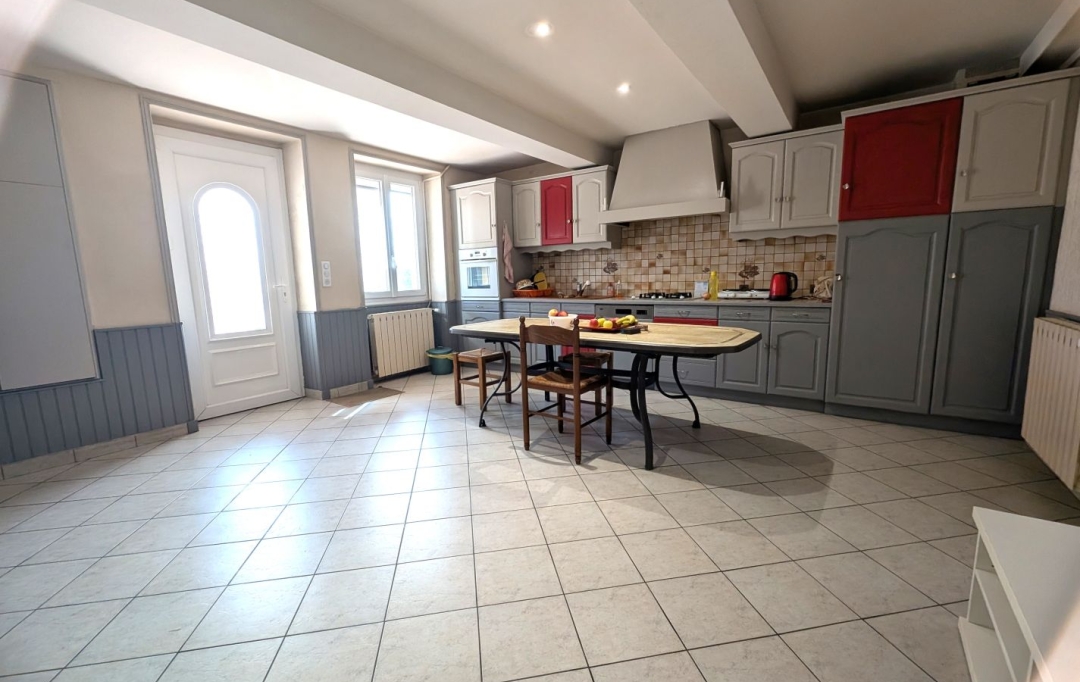  CHAUVET IMMOBILIER : Domaines / Propriétés | MELAY (71340) | 140 m2 | 199 900 € 