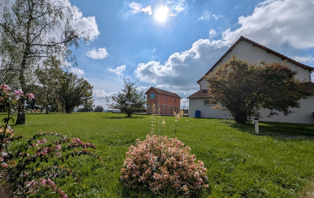  CHAUVET IMMOBILIER : Domaines / Propriétés | MELAY (71340) | 140 m2 | 199 900 € 