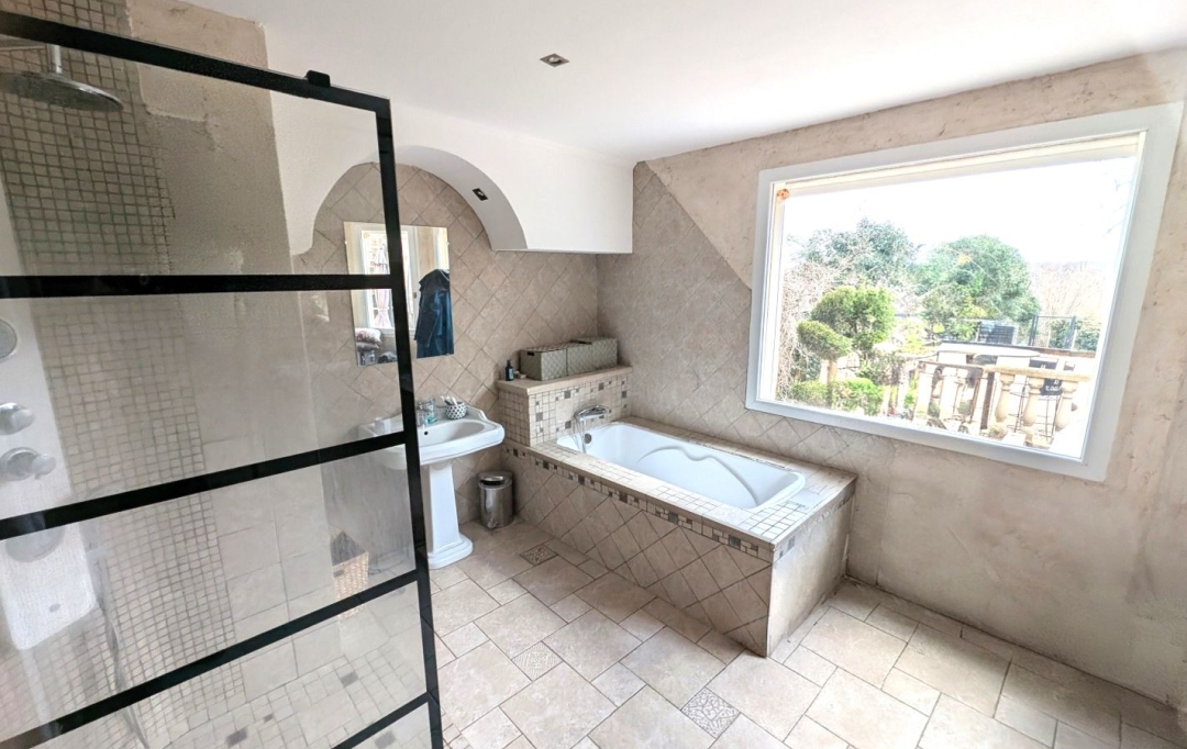  CHAUVET IMMOBILIER : Maison / Villa | SAINT-LEGER-SUR-ROANNE (42155) | 310 m2 | 330 000 &euro; 