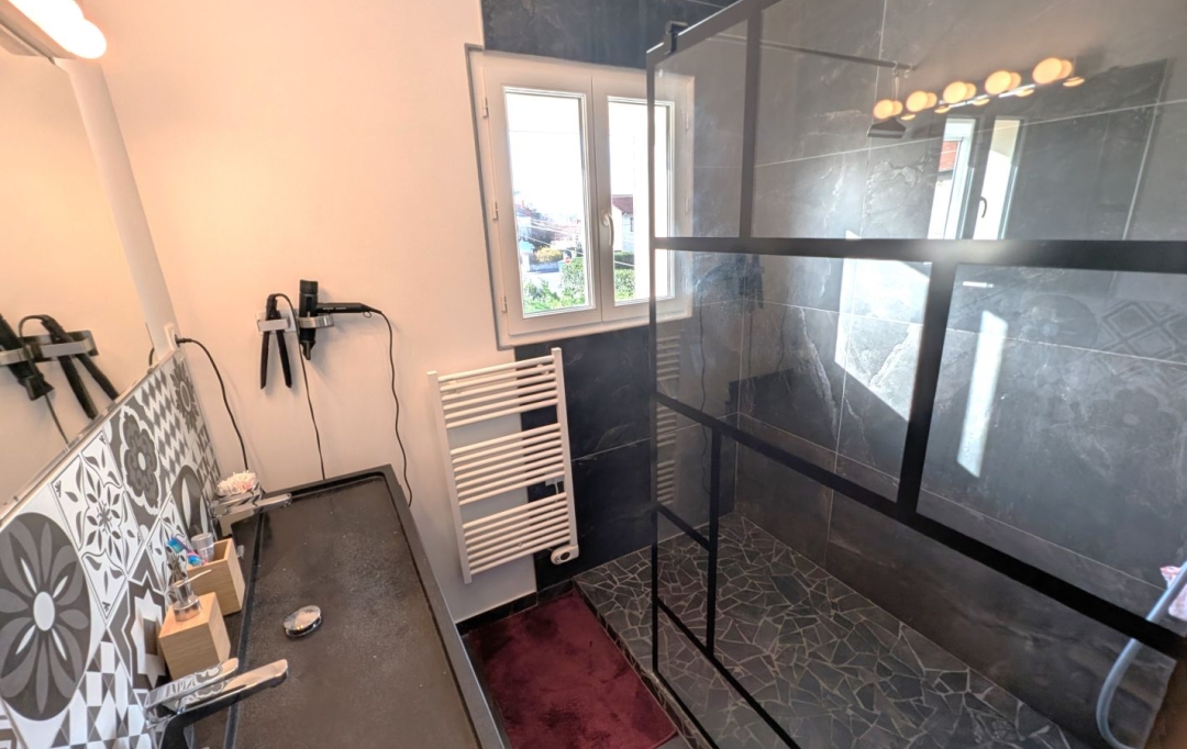  CHAUVET IMMOBILIER : Maison / Villa | RIORGES (42153) | 200 m2 | 399 000 &euro; 