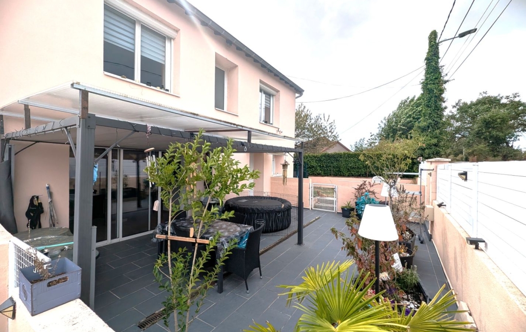  CHAUVET IMMOBILIER : Maison / Villa | RIORGES (42153) | 142 m2 | 239 000 &euro; 
