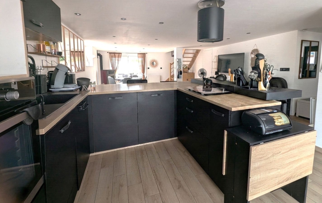  CHAUVET IMMOBILIER : Maison / Villa | RIORGES (42153) | 142 m2 | 239 000 &euro; 