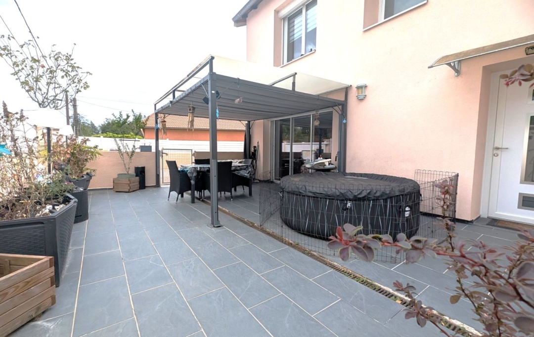  CHAUVET IMMOBILIER : Maison / Villa | RIORGES (42153) | 142 m2 | 239 000 &euro; 