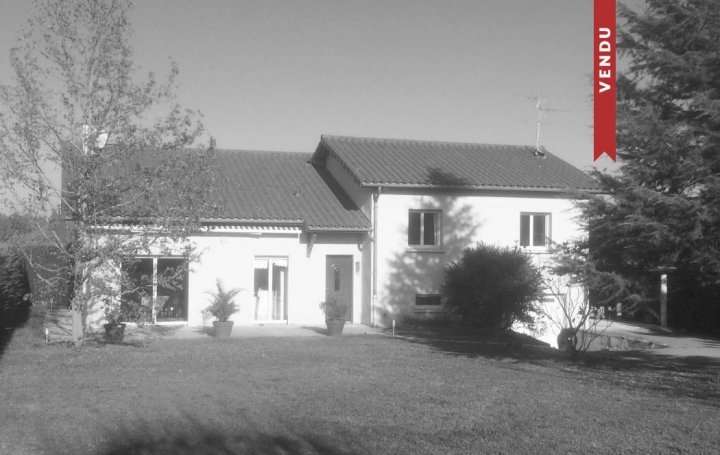  CHAUVET IMMOBILIER : House | RIORGES (42153) | 143 m2 | 265 000 € 