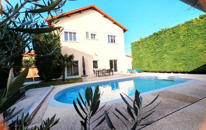   CHAUVET IMMOBILIER Maison / Villa | RIORGES (42153) | 200 m2 | 399 000 € 