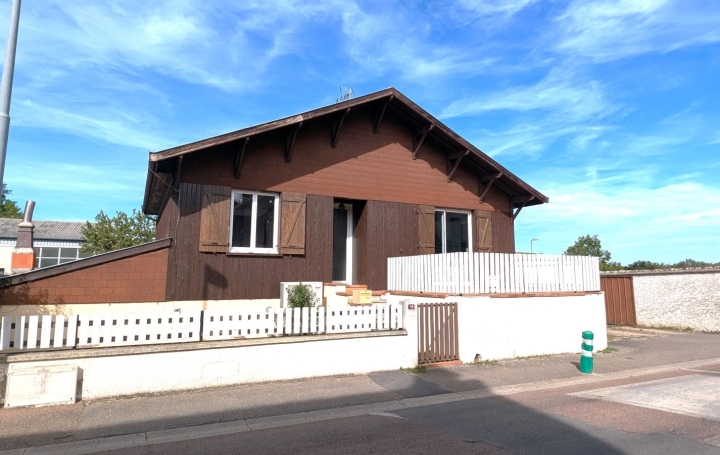 Maison   MELAY  155 m2 175 000 € 